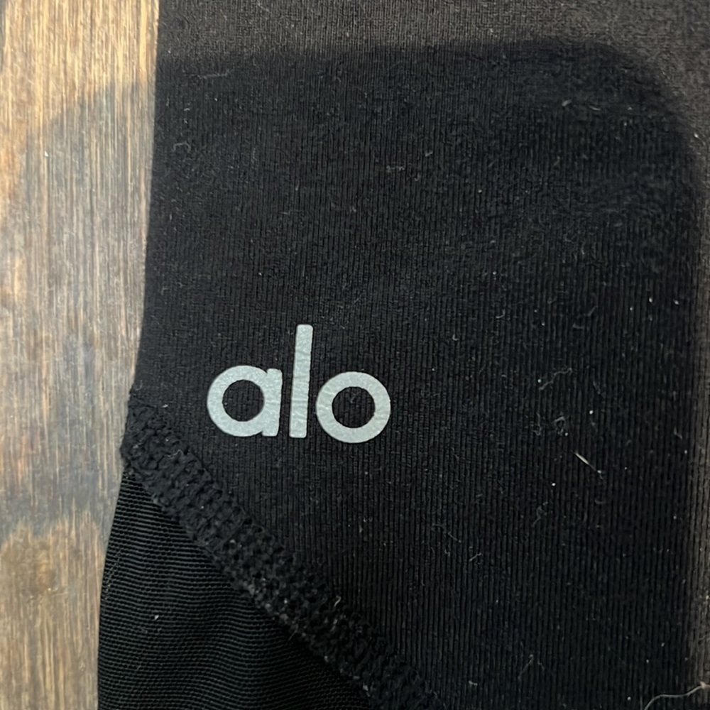 High-Waist Sheila Legging by Alo Yoga. Size XXS - Picture 5 of 8